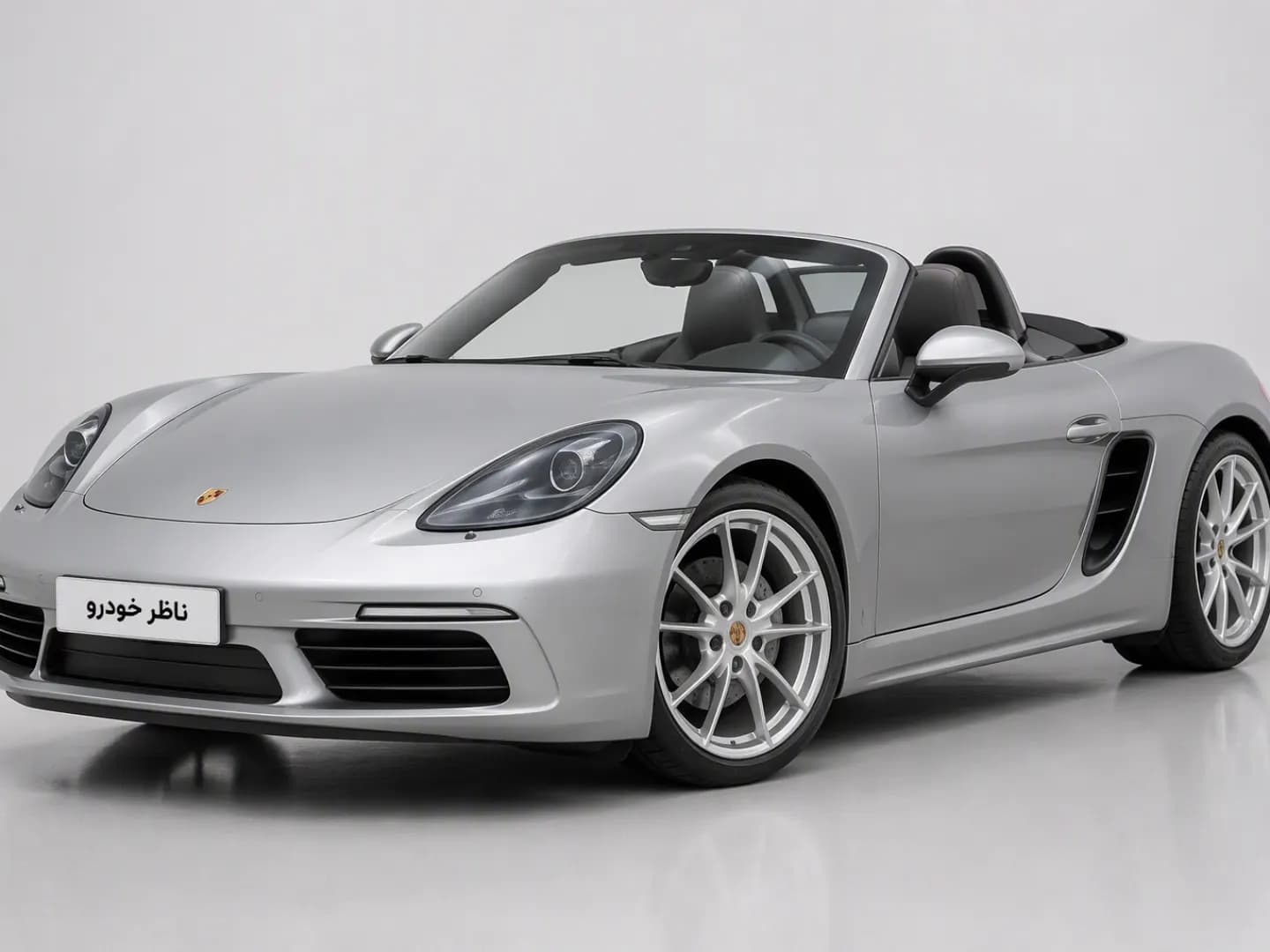 سهرخ جلو پورشه باکستر 718S سال 2017 - 2018
